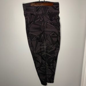 Old Navy High-Wasted Active Leggings